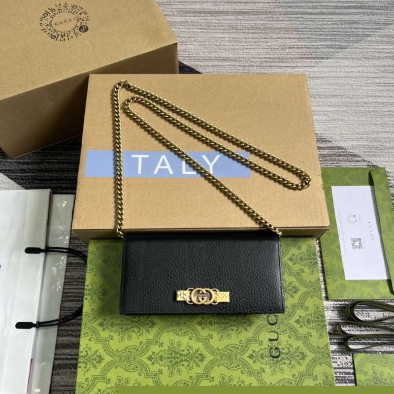 G*u*i wallets & purse